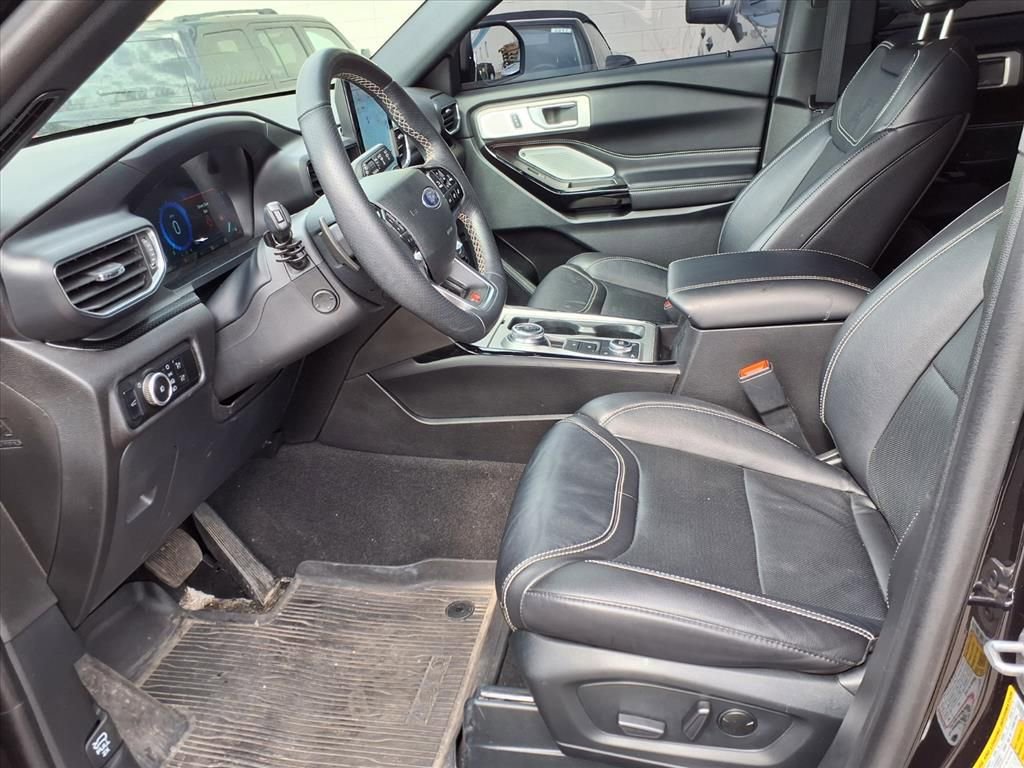 Used 2023 Ford Explorer ST w/ Equipment Group 401A image 9