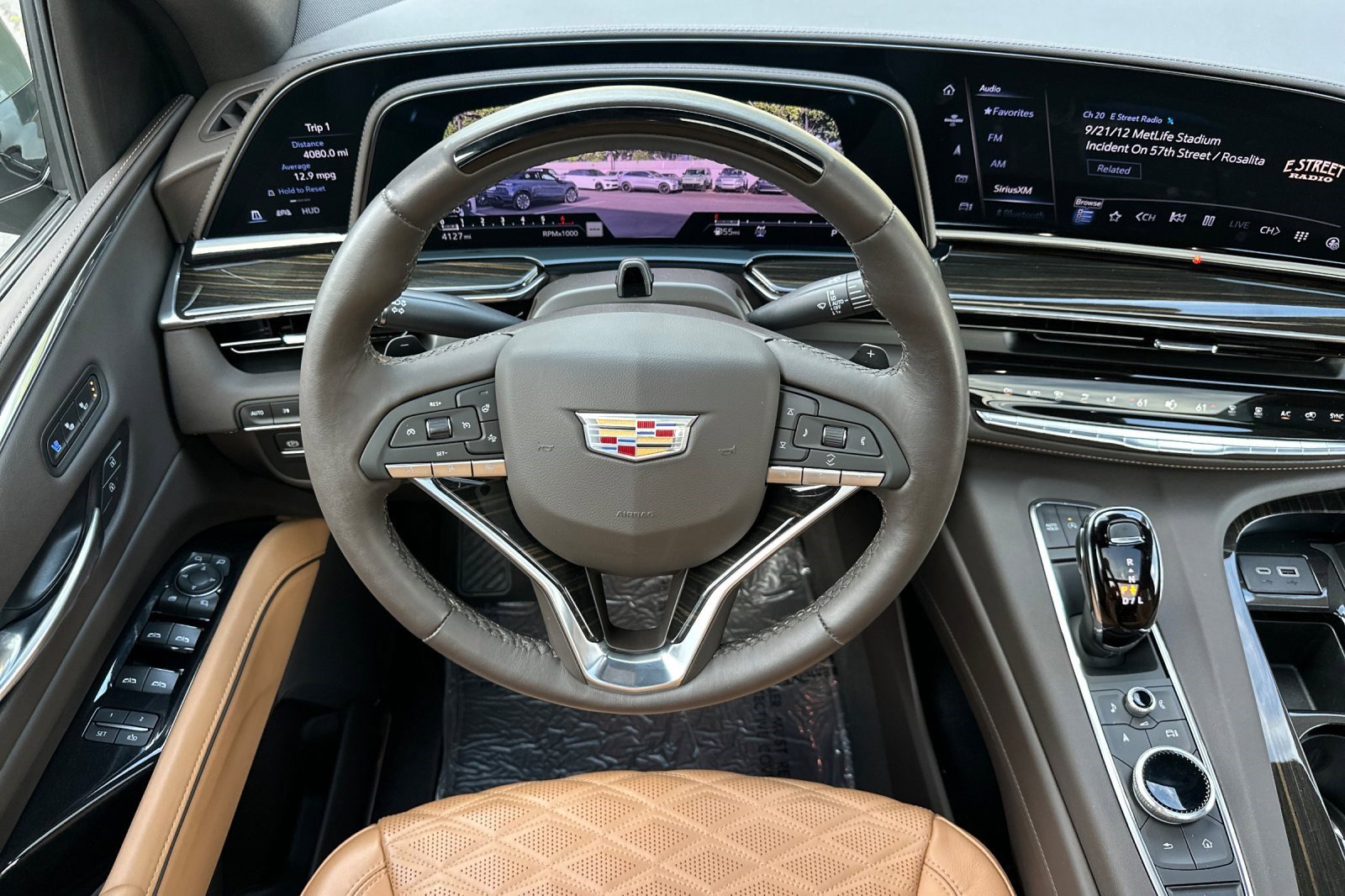 Used 2024 Cadillac Escalade Sport w/ LPO, ONYX Package image 28