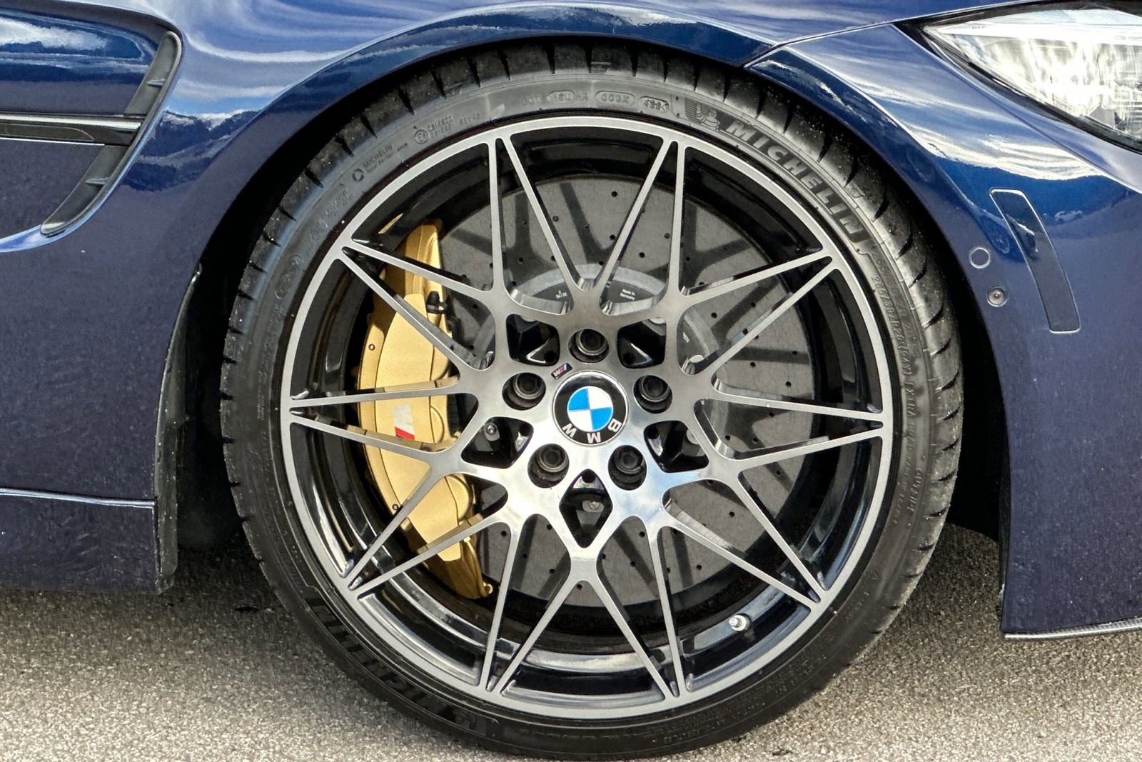 Used 2018 BMW M3 Base image 42