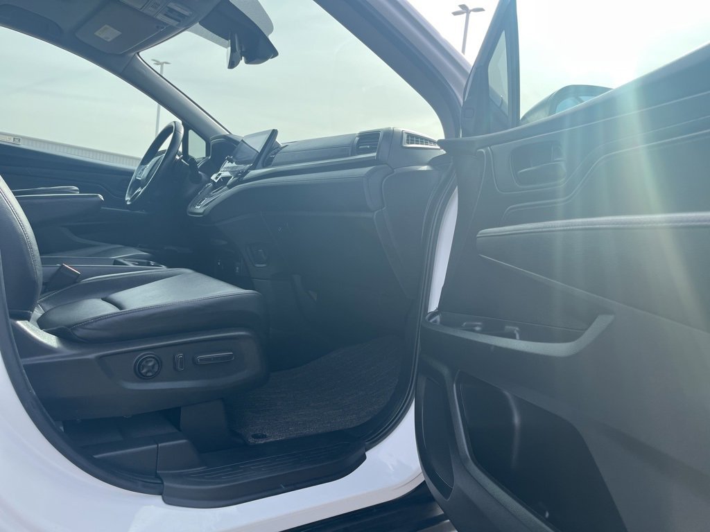 Used 2023 Honda Odyssey EX-L image 19