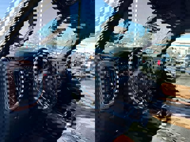 Used 2021 Chevrolet Silverado 2500 High Country w/ Z71 Off-Road Package image 10