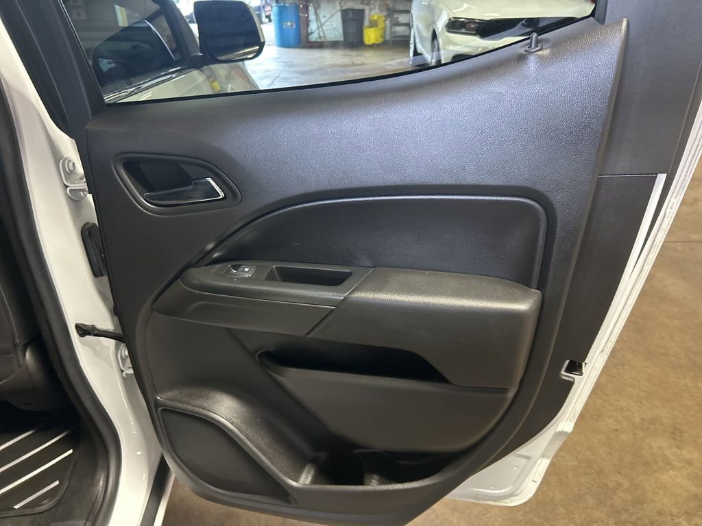 Used 2018 Chevrolet Colorado LT w/ LT Convenience Package image 24