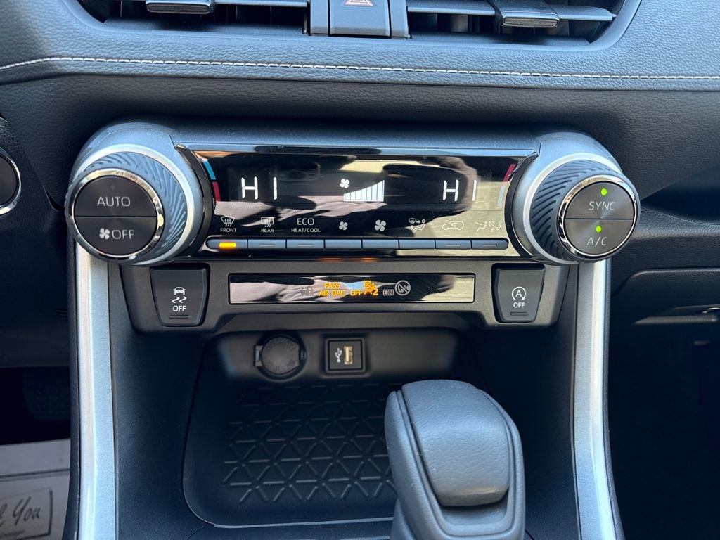 Used 2024 Toyota RAV4 XLE image 22