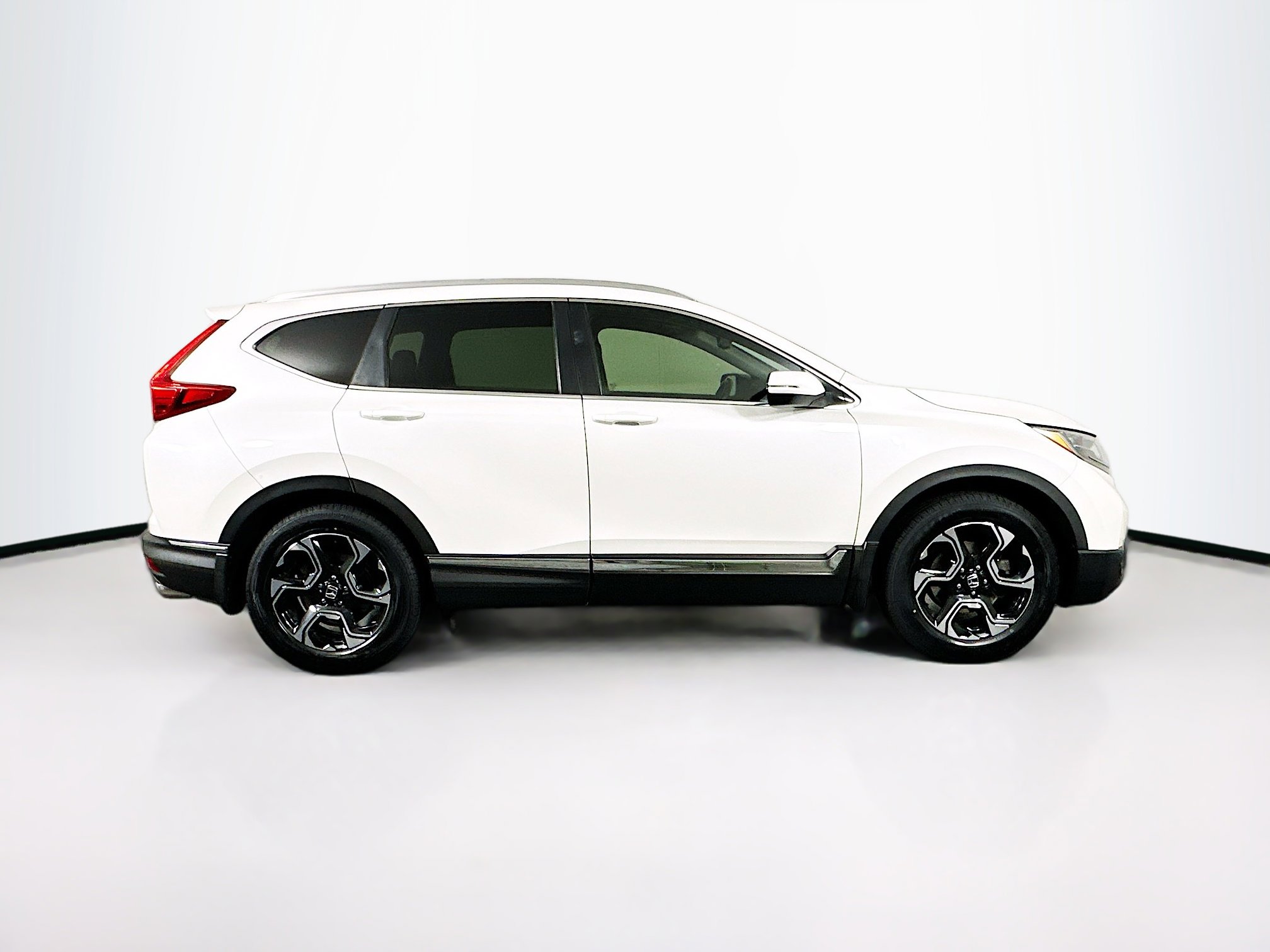 Used 2018 Honda CR-V Touring image 10