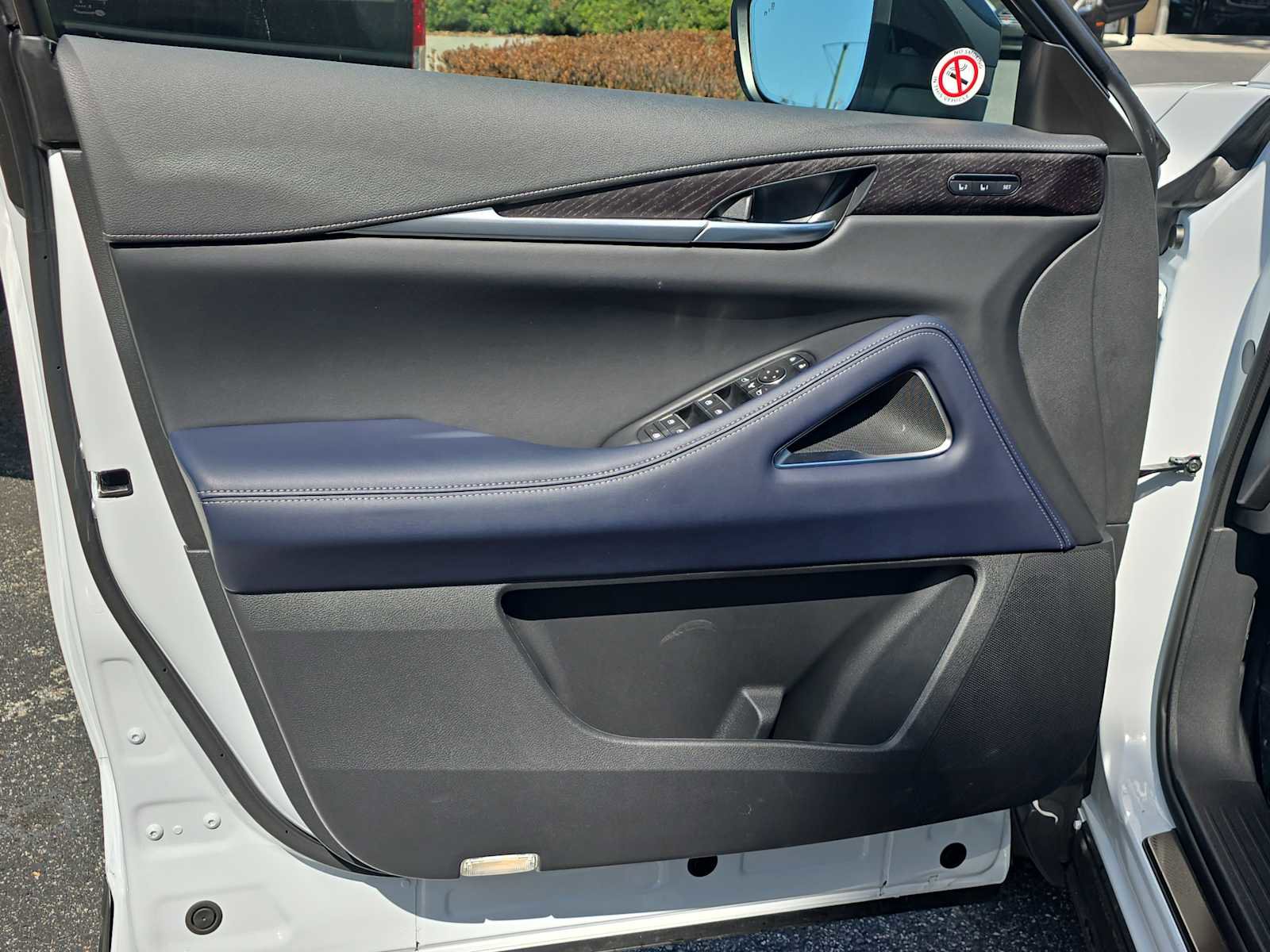Certified 2026 INFINITI QX60 Sport w/ Dark Cargo Package image 16