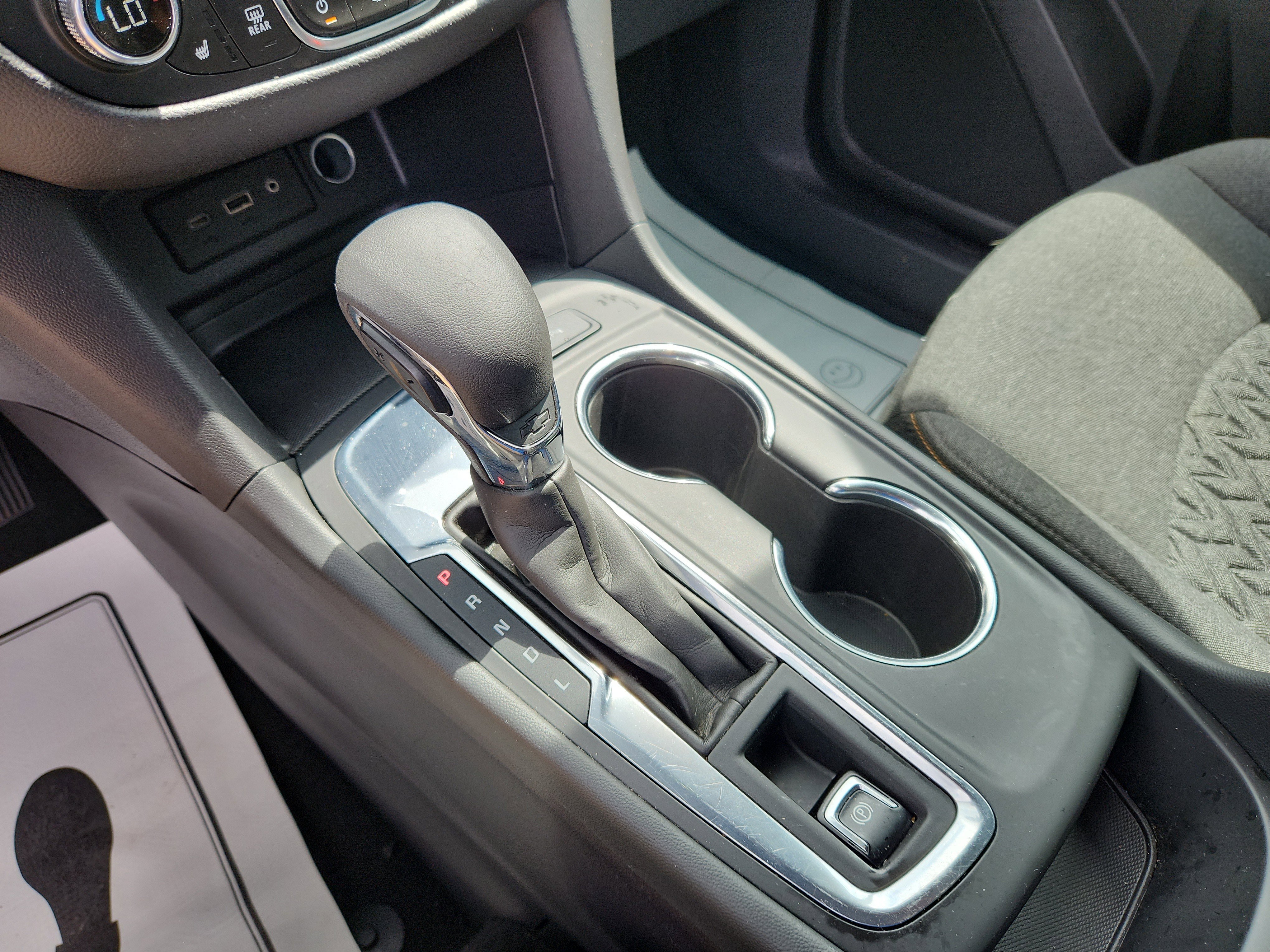 Used 2024 Chevrolet Equinox LT image 35