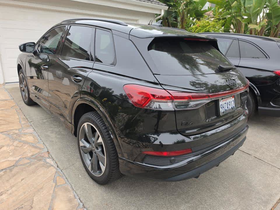 Used 2023 Audi Q4 e-tron Premium Plus w/ Premium Plus AWD/4WD image 5