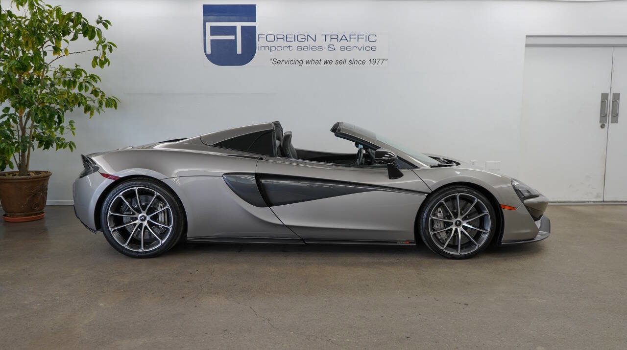 Used 2020 McLaren 570S Spider image 16