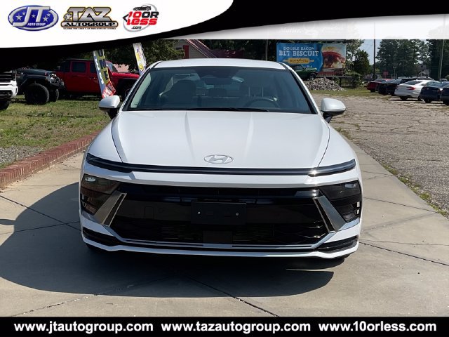 Used 2024 Hyundai Sonata SEL FWD image 2