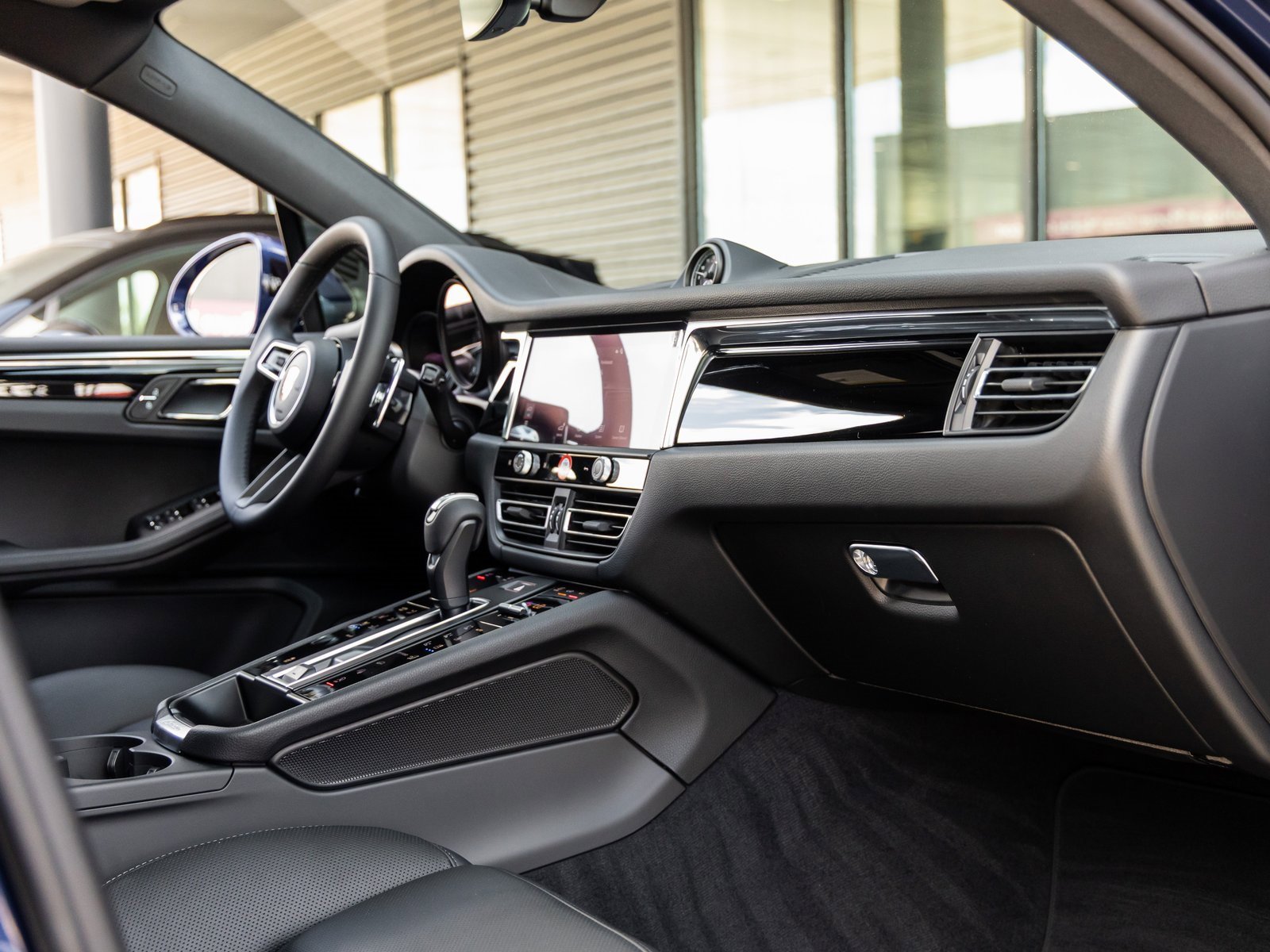 New 2026 Porsche Macan image 48