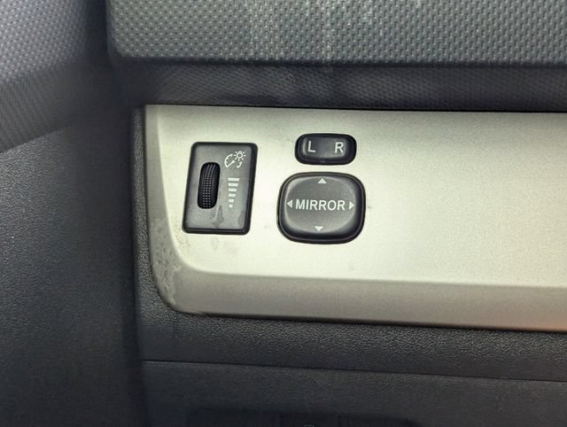 Used 2009 Scion xB FWD image 24