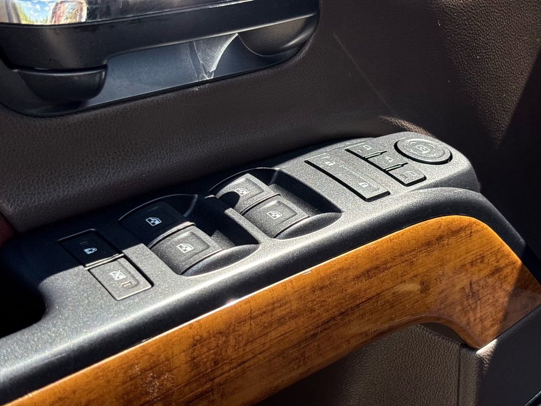 Used 2015 Chevrolet Silverado 2500 High Country w/ Duramax Plus Package image 17