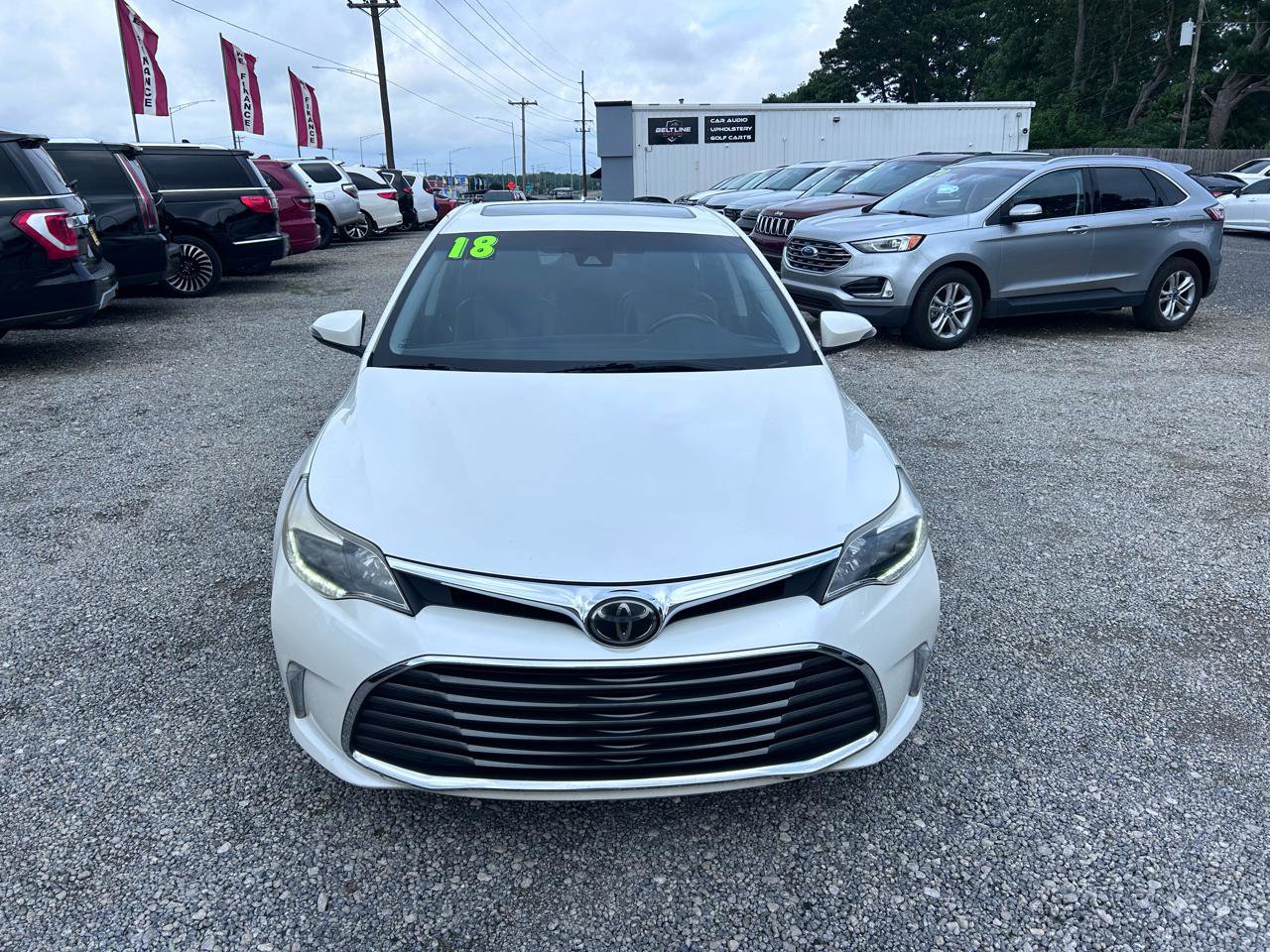 Used 2018 Toyota Avalon Limited FWD image 17