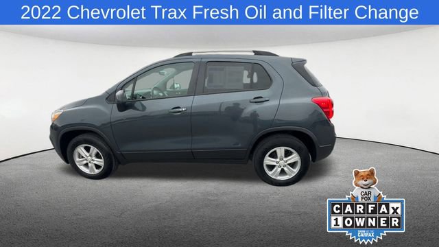 Used 2022 Chevrolet Trax LT w/ LT Convenience Package image 6