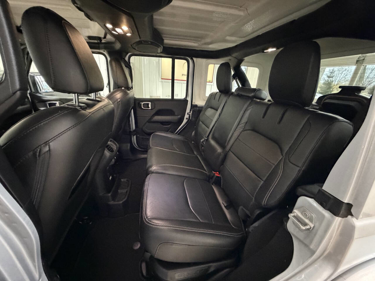 Used 2023 Jeep Wrangler Unlimited Sahara w/ Cold Weather Group image 26