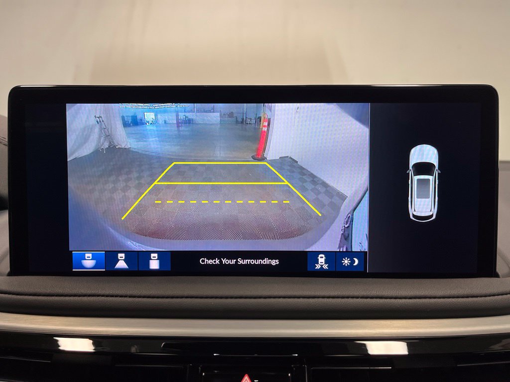 Certified 2025 Acura MDX w/ Technology Package AWD/4WD image 8