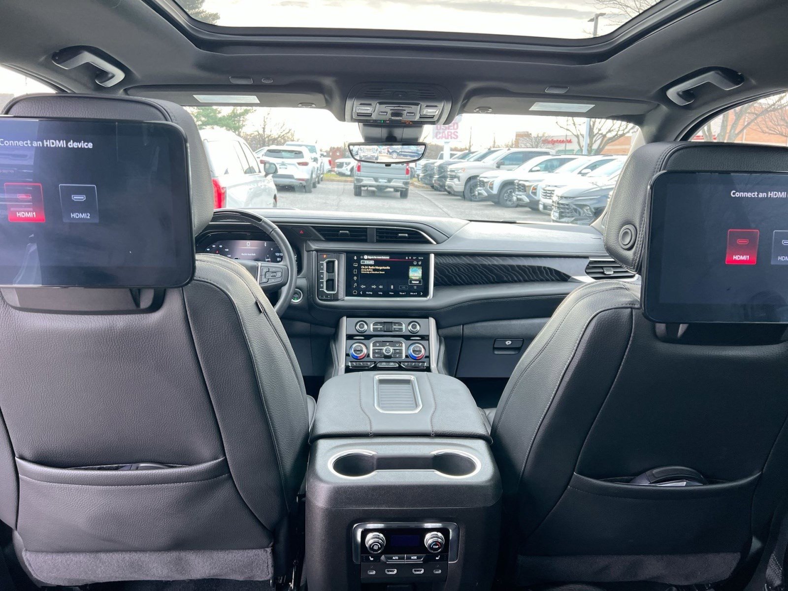 Used 2024 GMC Yukon Denali w/ Denali Reserve Package image 21