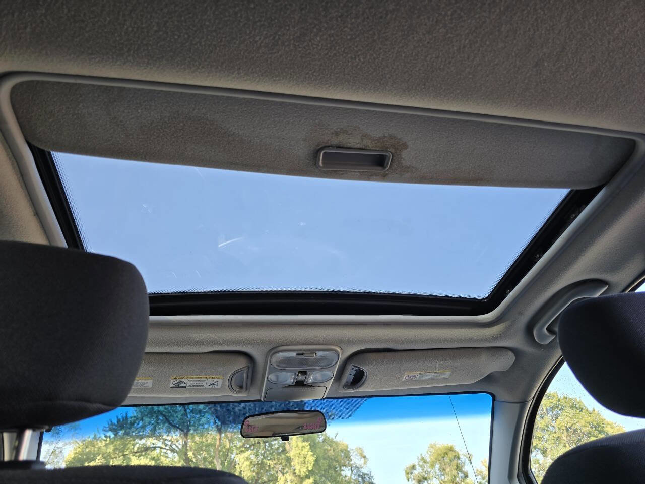 Used 2004 Mitsubishi Endeavor XLS image 18