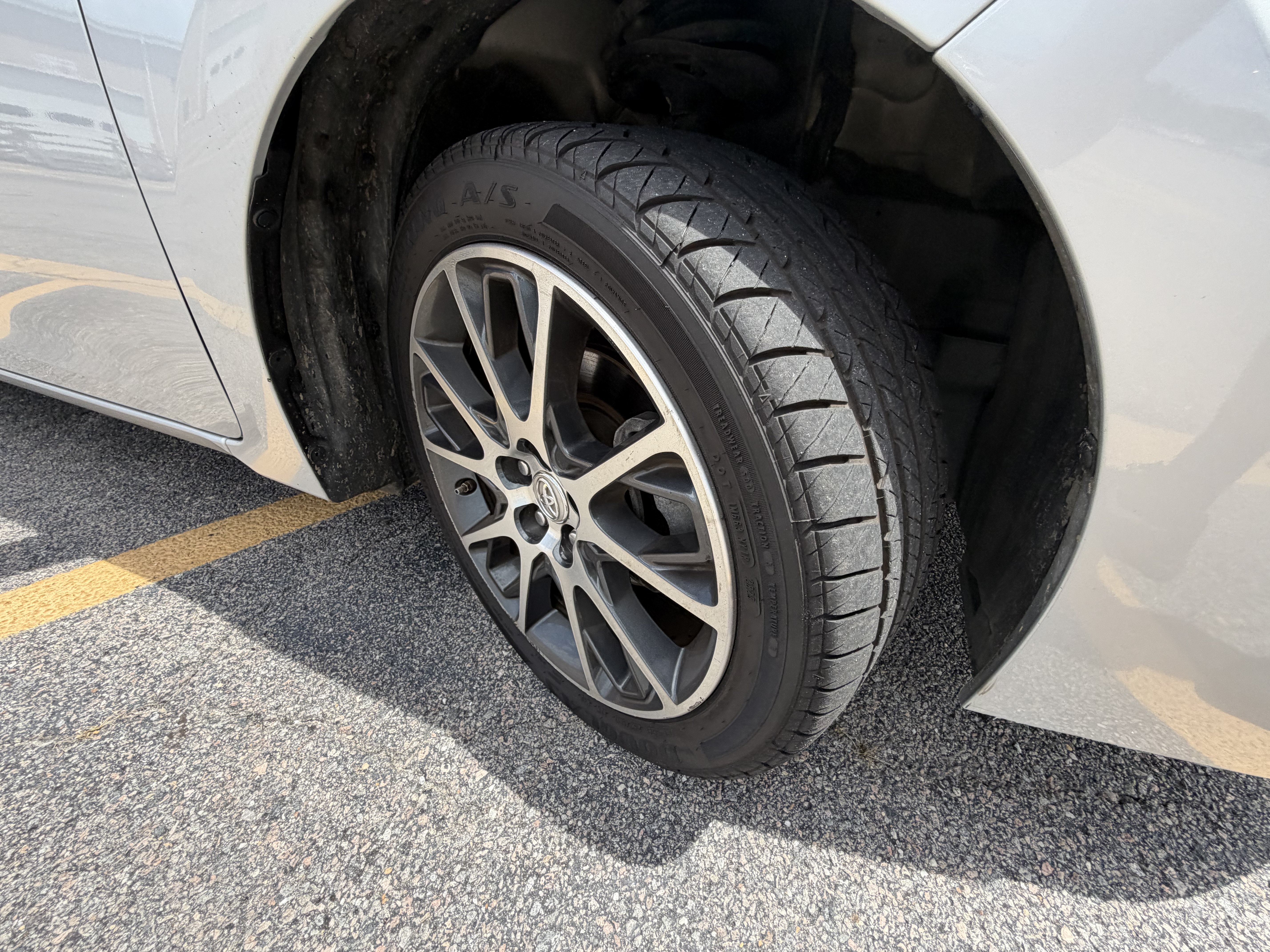 Used 2017 Toyota Corolla SE 50th Anniversary FWD image 22