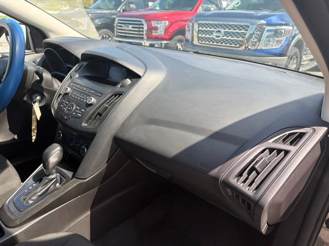 Used 2018 Ford Focus SE FWD image 22