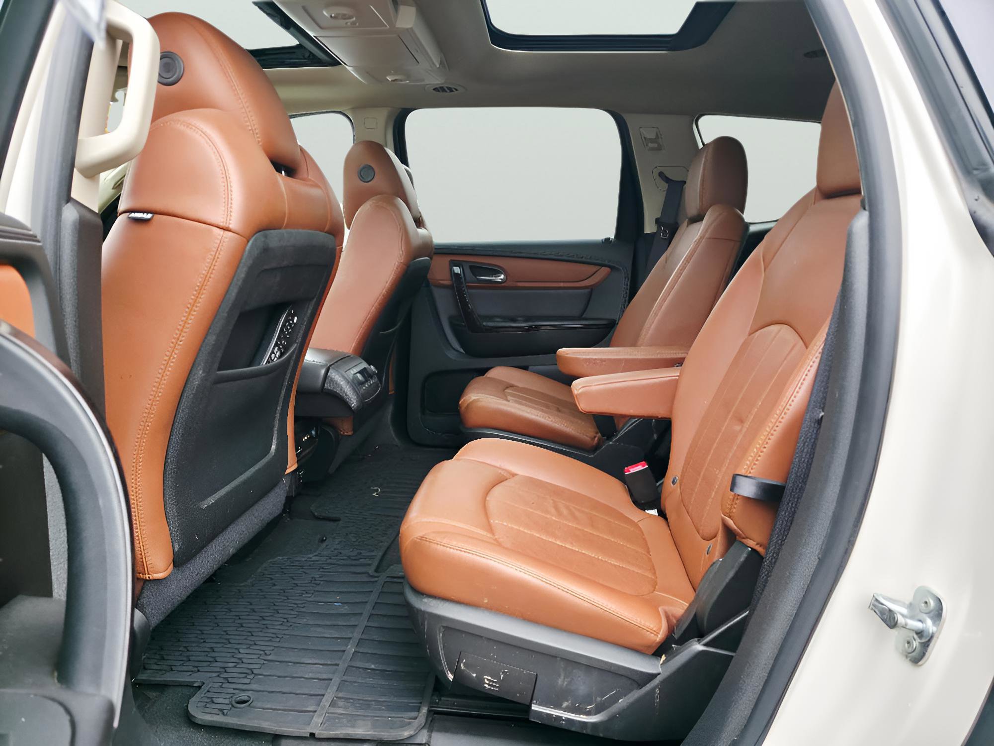 Used 2015 Chevrolet Traverse LTZ image 13