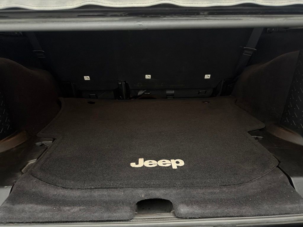 Used 2017 Jeep Wrangler Unlimited Sport w/ Quick Order Package 24S AWD/4WD image 24