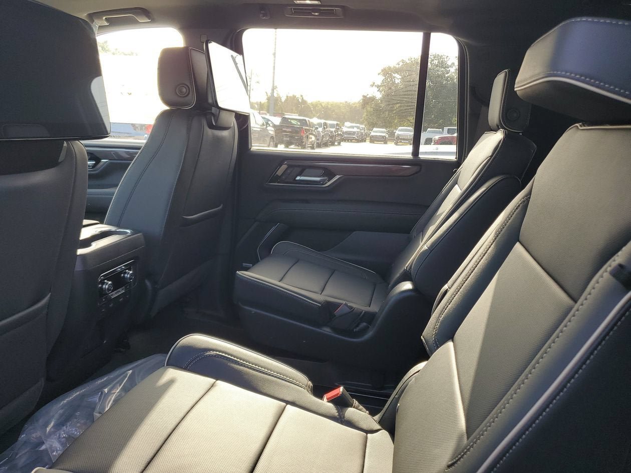 New 2026 GMC Yukon XL Elevation w/ Elevation Premium Package AWD/4WD image 11