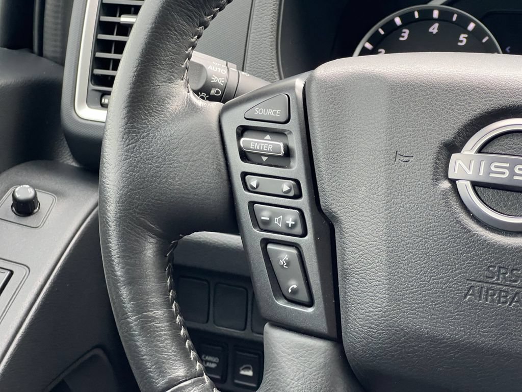 Certified 2024 Nissan Frontier SV AWD/4WD image 10