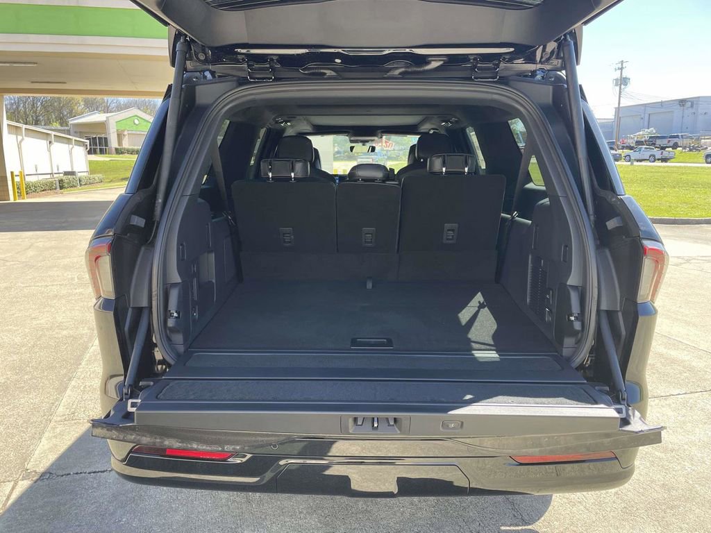 New 2026 Lincoln Navigator L Black Label image 10