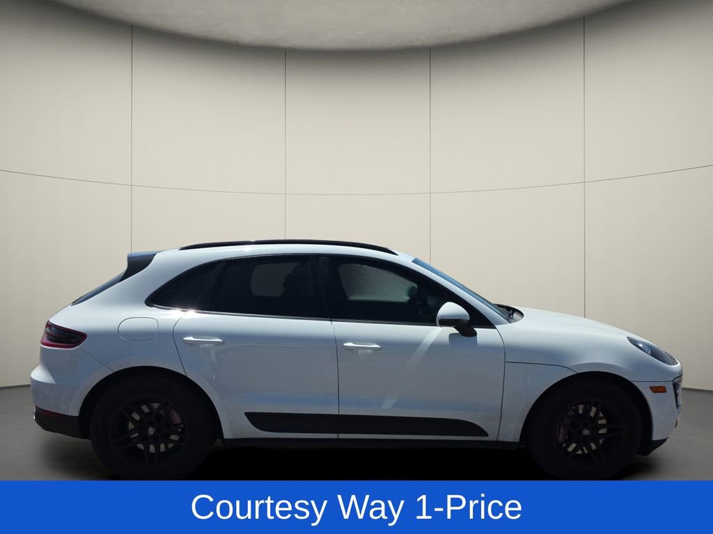 Used 2018 Porsche Macan AWD/4WD image 10