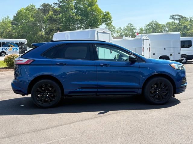 Used 2024 Ford Edge SE w/ Black Appearance Package image 6