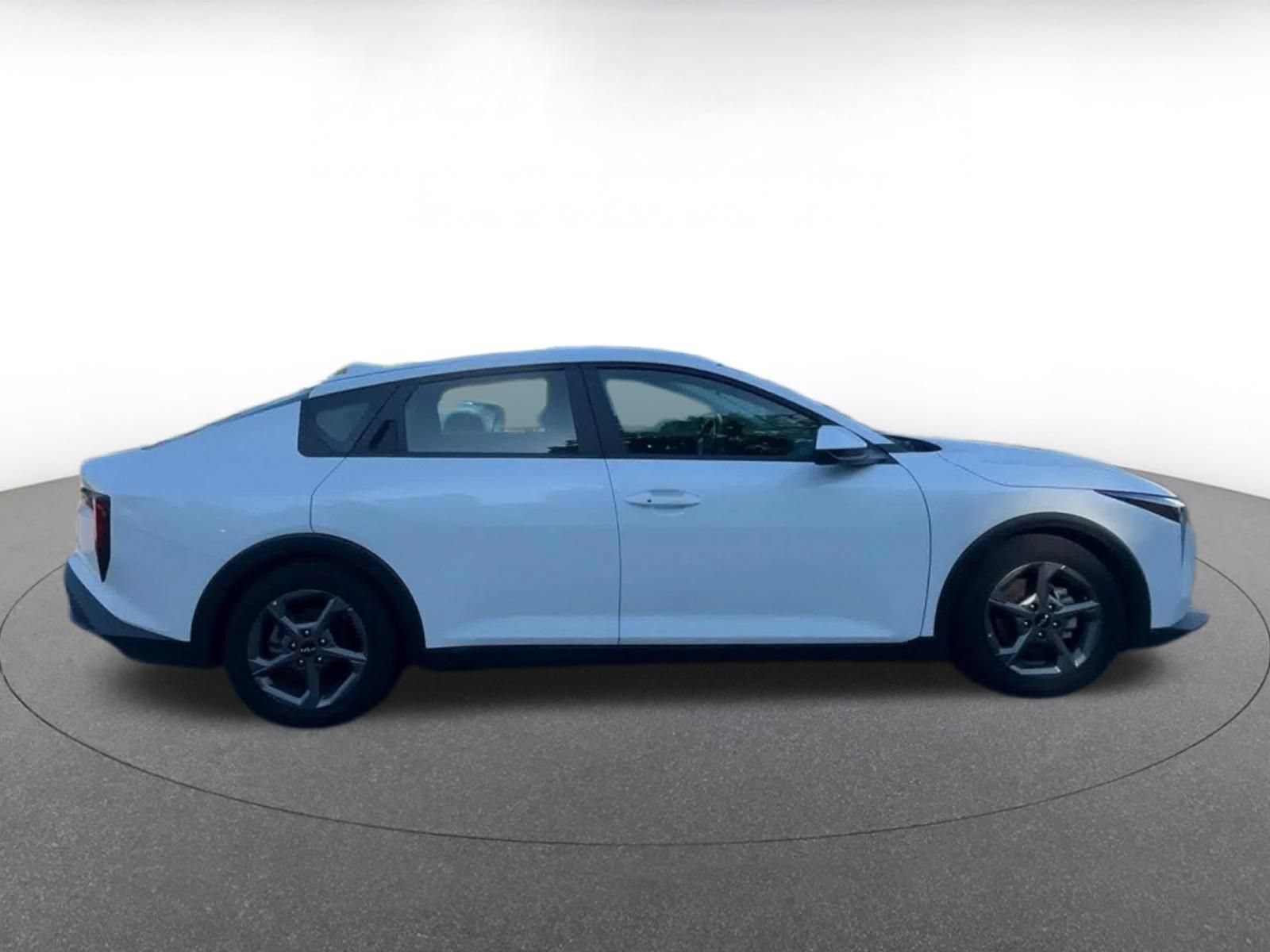 Used 2025 Kia K4 FWD image 14