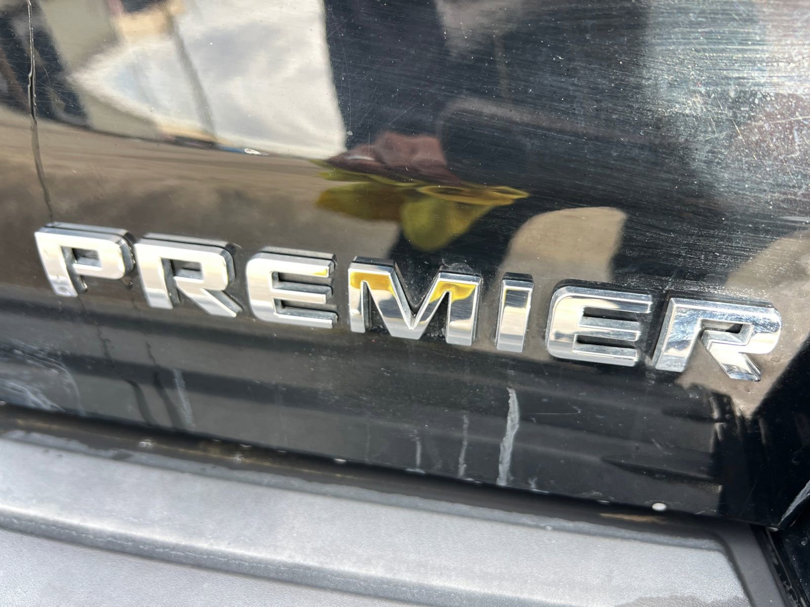 Used 2019 Chevrolet Suburban Premier image 37