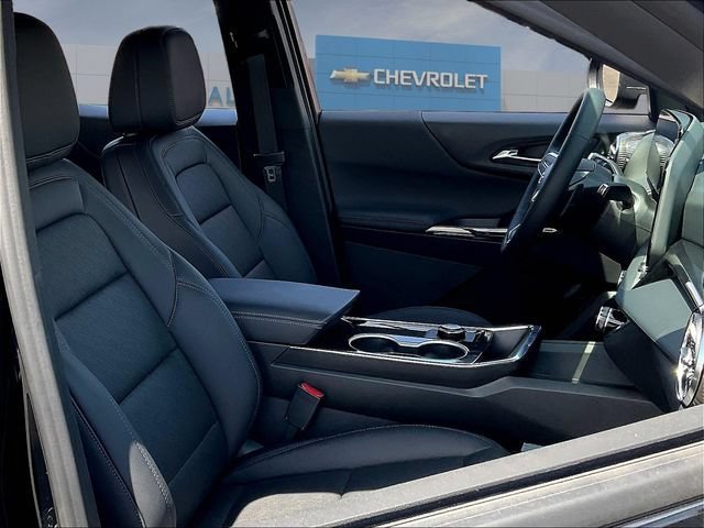 New 2027 Chevrolet Equinox LT w/ Convenience Package II FWD image 13