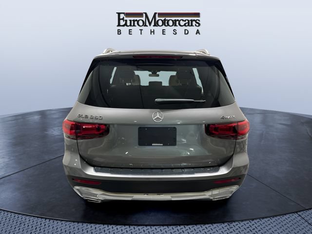 Used 2021 Mercedes-Benz GLB 250 4MATIC image 4