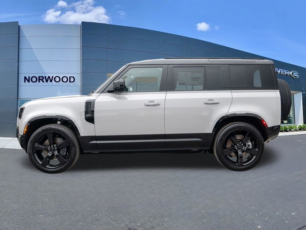 New 2026 Land Rover Defender 110 X-Dynamic SE image 7