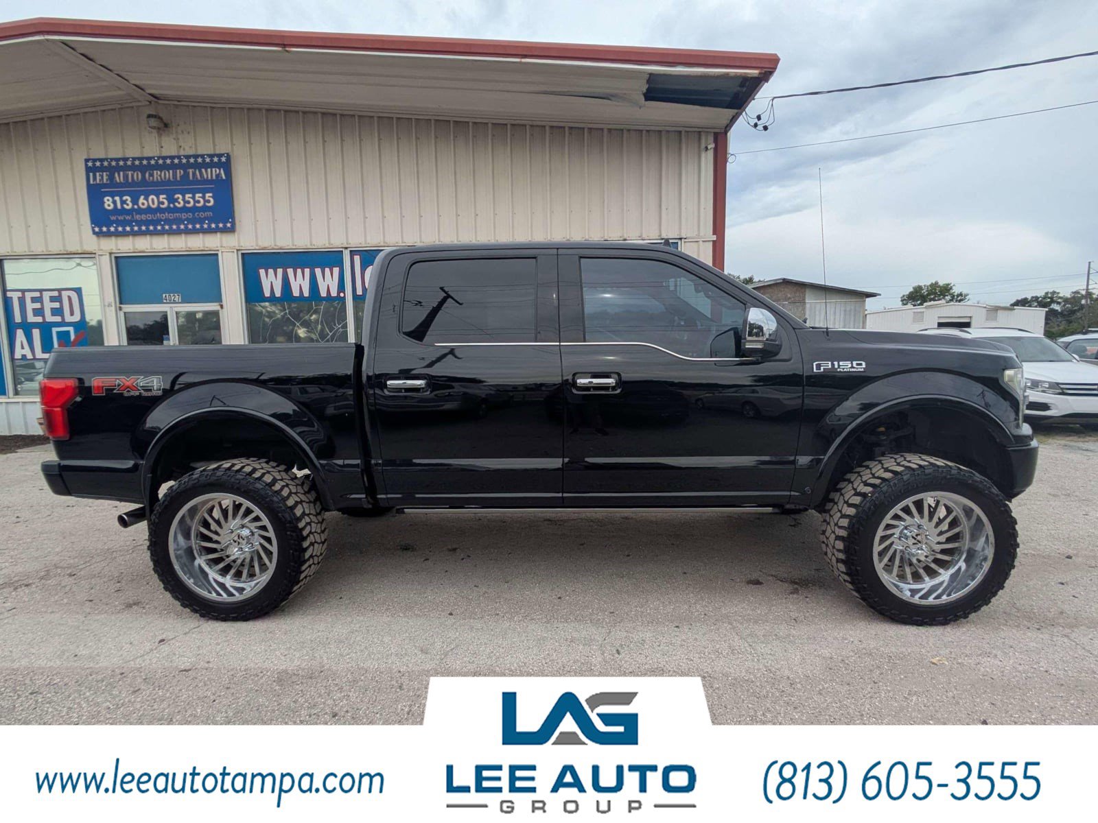 Used 2018 Ford F150 Platinum w/ Equipment Group 701A Luxury AWD/4WD image 2