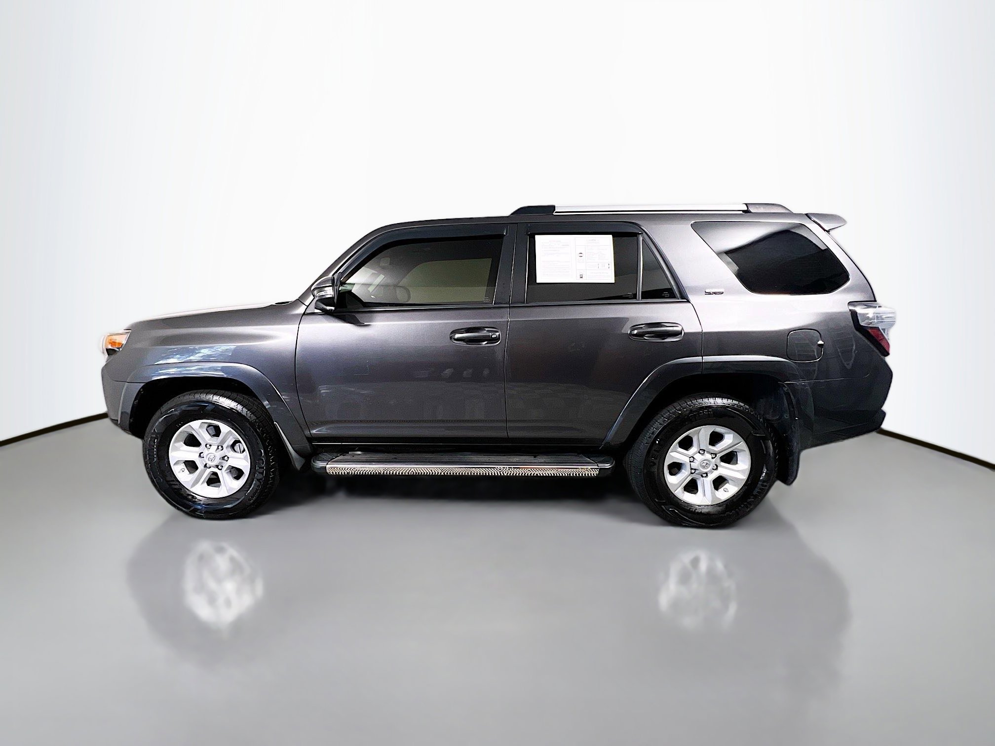 Used 2019 Toyota 4Runner SR5 Premium image 9