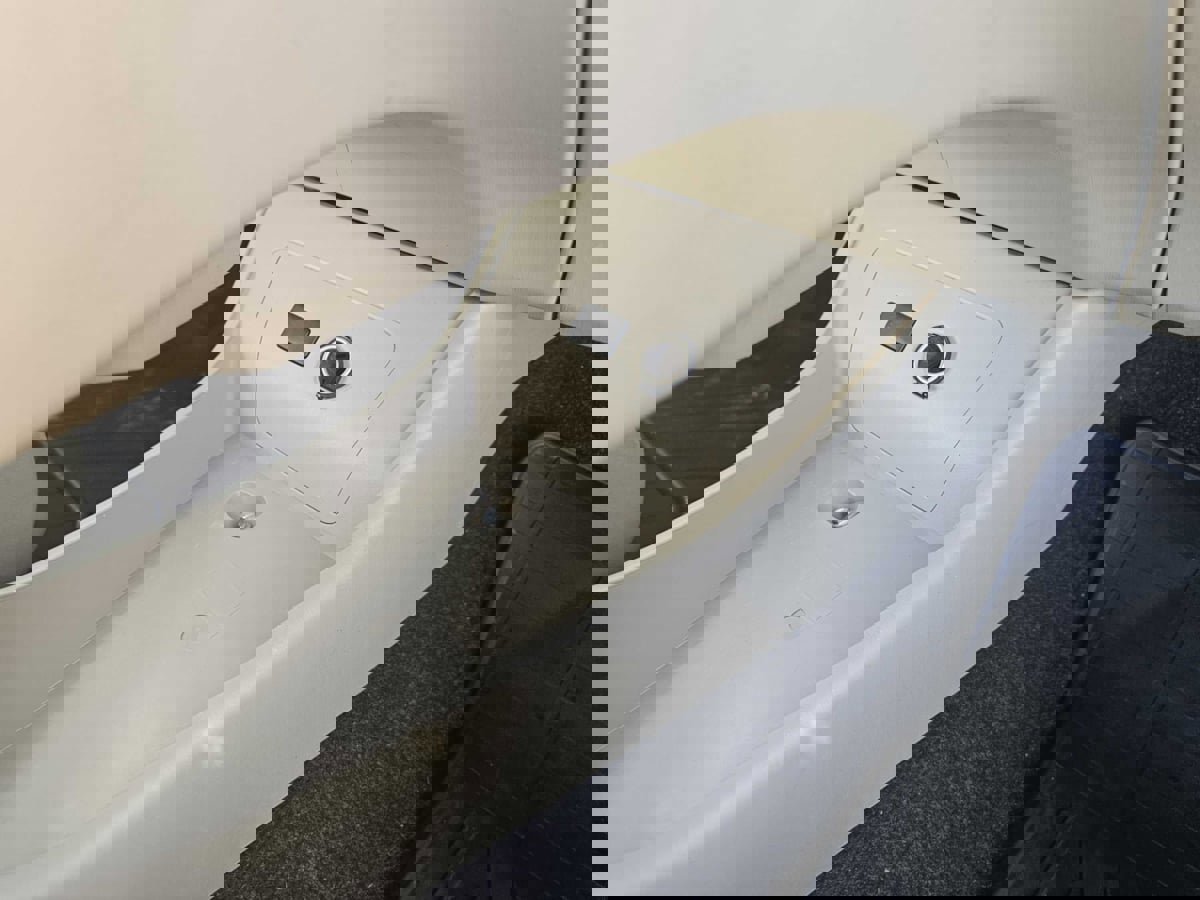 Used 2015 Toyota Prius Two FWD image 39