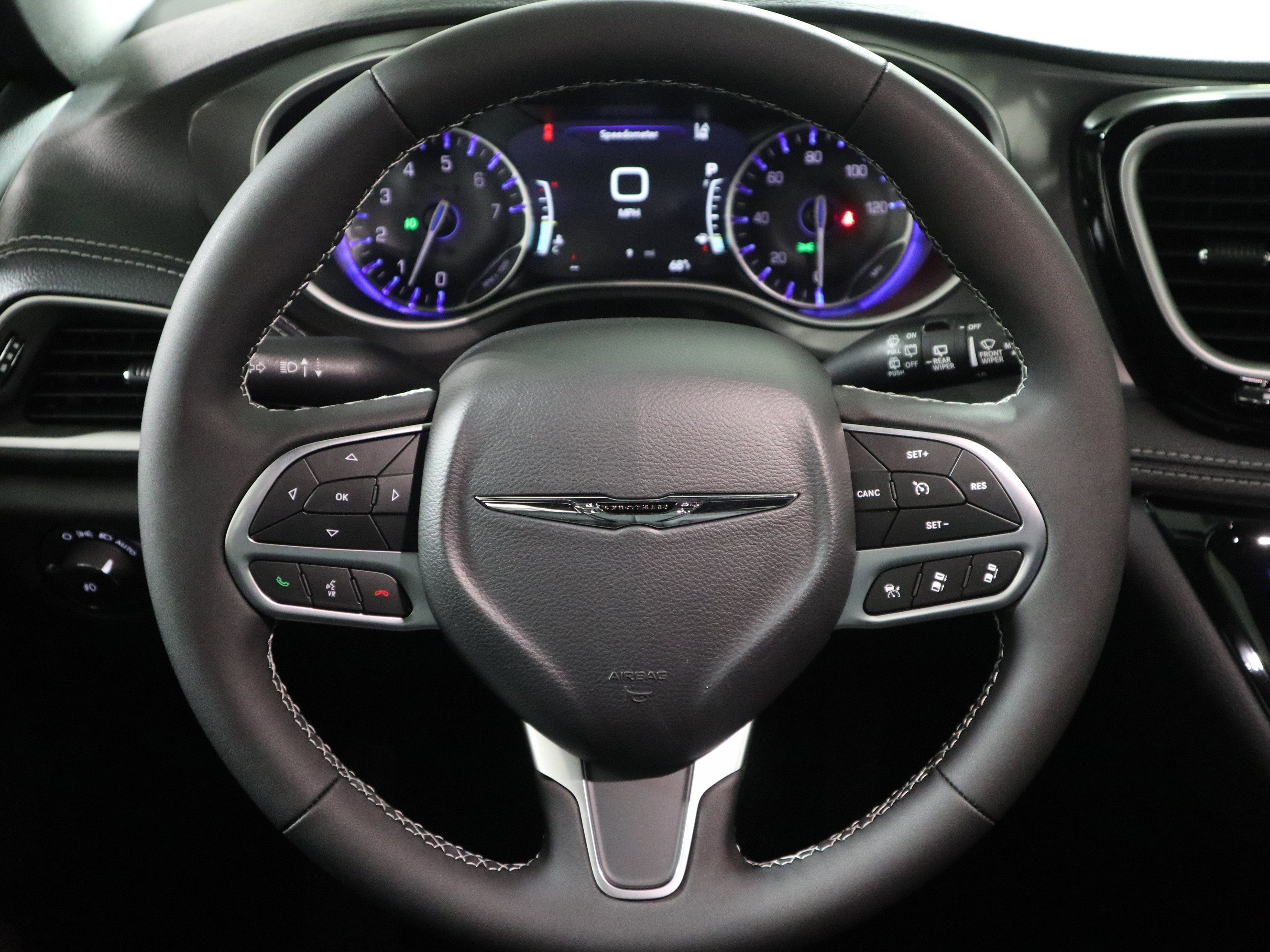 New 2026 Chrysler Pacifica Select image 17