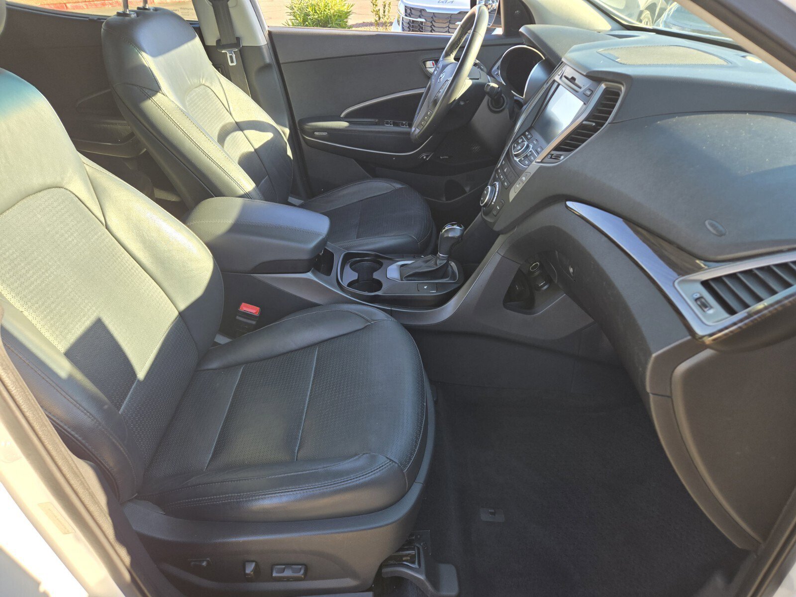 Used 2014 Hyundai Santa Fe Sport 2.0T w/ Navigation Package 06 image 16