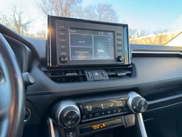 Used 2019 Toyota RAV4 XLE Premium image 18