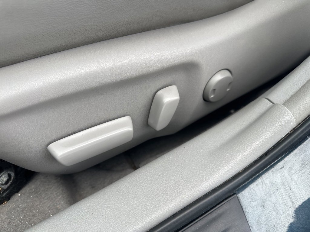 Used 2016 Toyota Camry XLE image 13