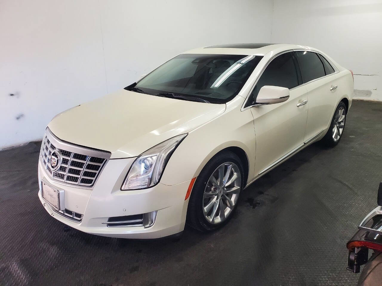 Used 2014 Cadillac XTS Premium image 1