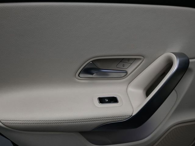 Used 2023 Mercedes-Benz CLA 250 4MATIC w/ Premium Package image 15