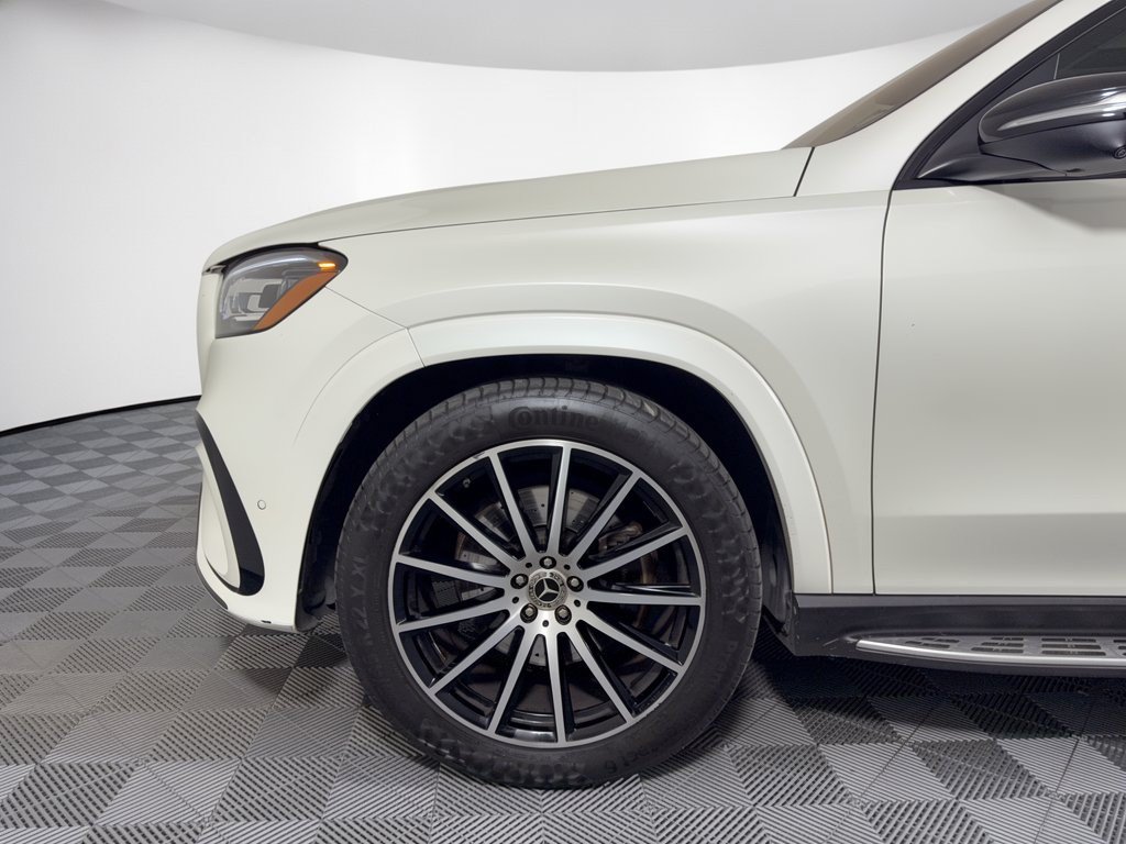 Used 2024 Mercedes-Benz GLS 450 4MATIC image 13