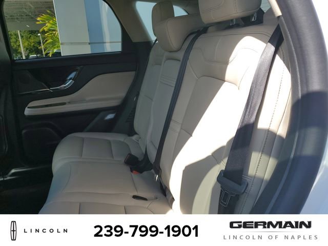 New 2026 Lincoln Corsair Premiere image 19