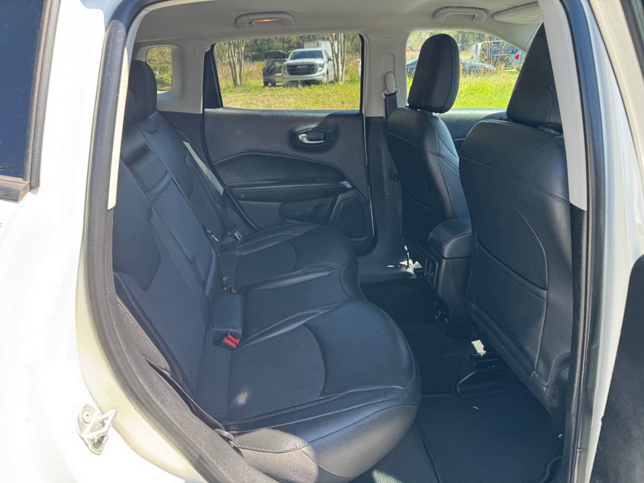 Used 2019 Jeep Compass Latitude image 14