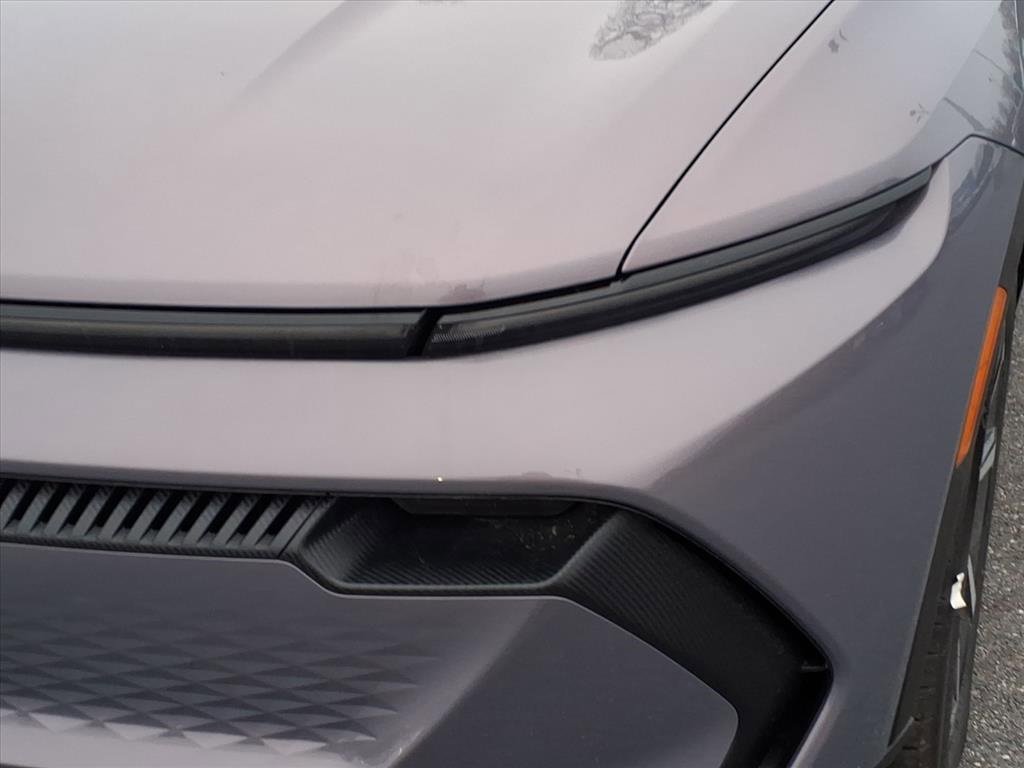 New 2026 Chevrolet Equinox EV LT image 8