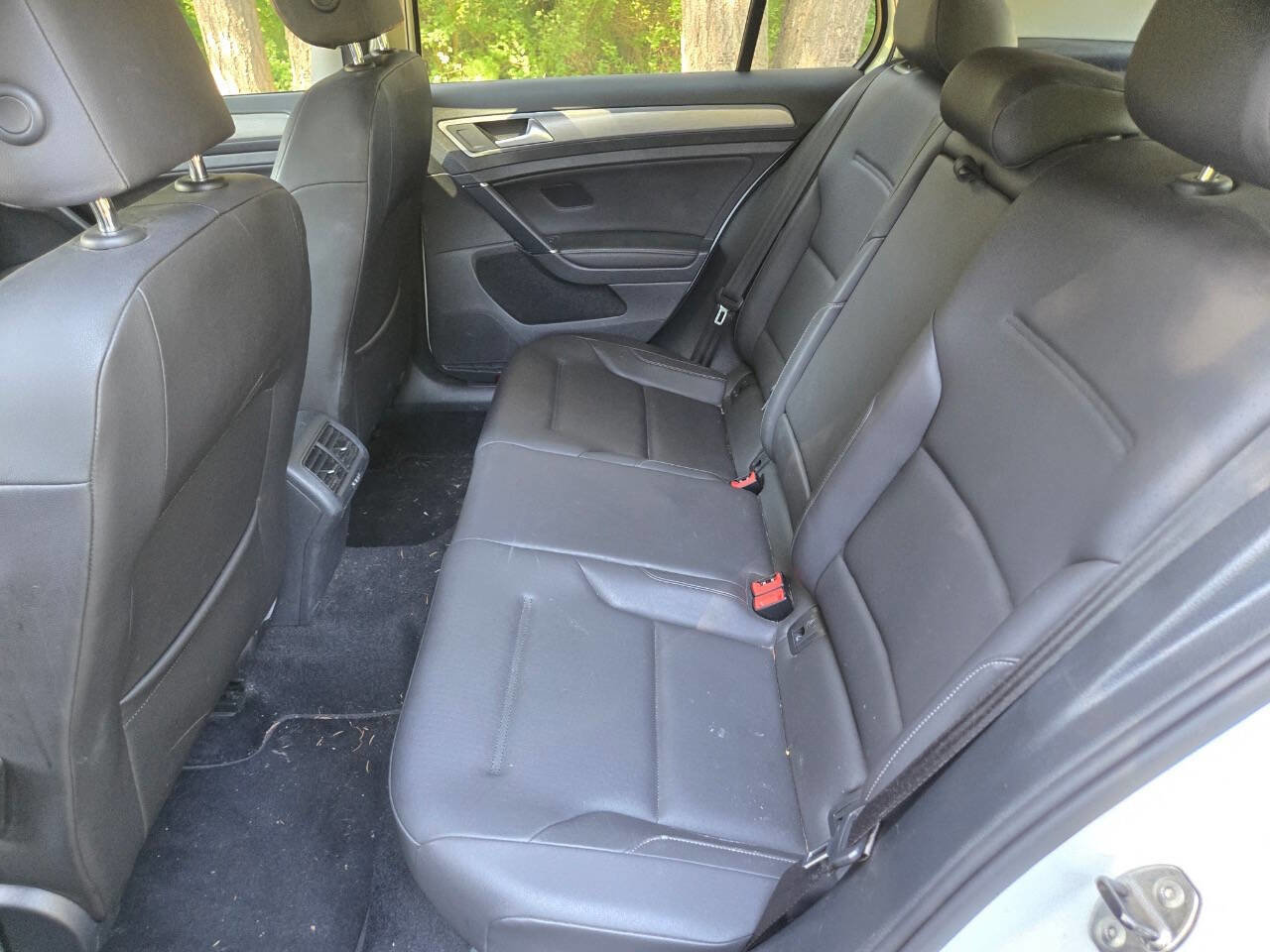 Used 2015 Volkswagen Golf TDI SEL FWD image 10